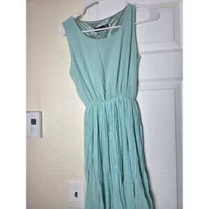 Sleeveless Green Pleated Midi Dress Women’s Size Large Flowy Elegant Style